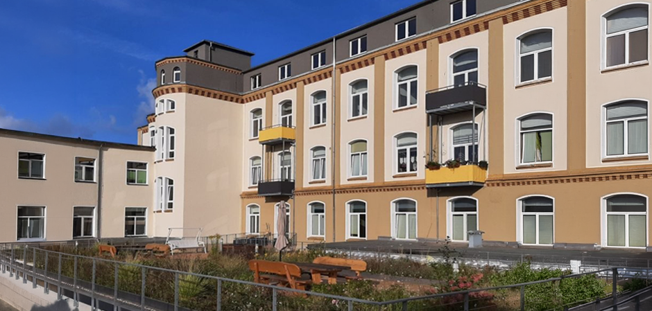 Wohn- und Bürogebäude - Altersgerechte Wohnungen in Thalheim